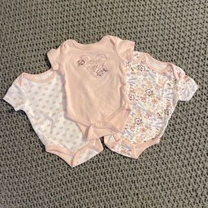 Set of three baby girl short sleeve onesies 3-6 months